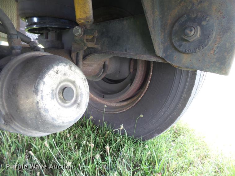 image for item DB7103 1996 Utility FS2CHAE flatbed trailer