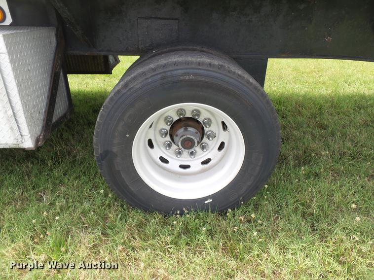 image for item DB7103 1996 Utility FS2CHAE flatbed trailer