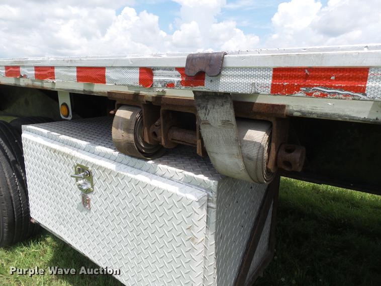 image for item DB7103 1996 Utility FS2CHAE flatbed trailer