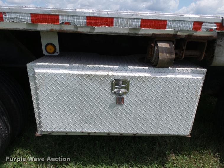 image for item DB7103 1996 Utility FS2CHAE flatbed trailer