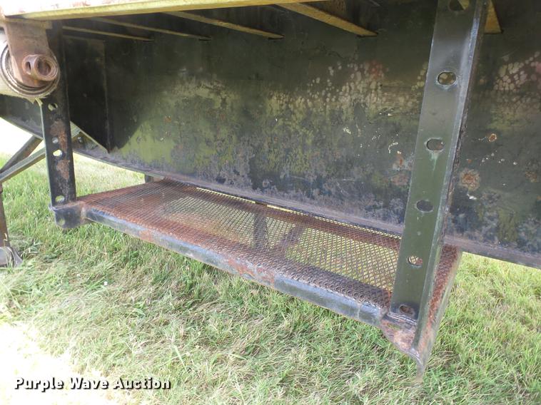 image for item DB7103 1996 Utility FS2CHAE flatbed trailer