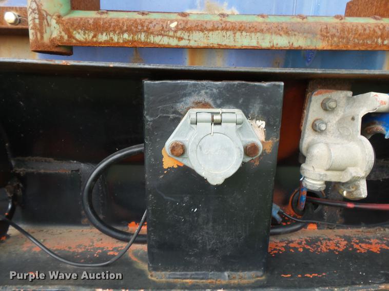 image for item DB7104 1995 Stoughton EC03GN-48/53T-S debris trailer