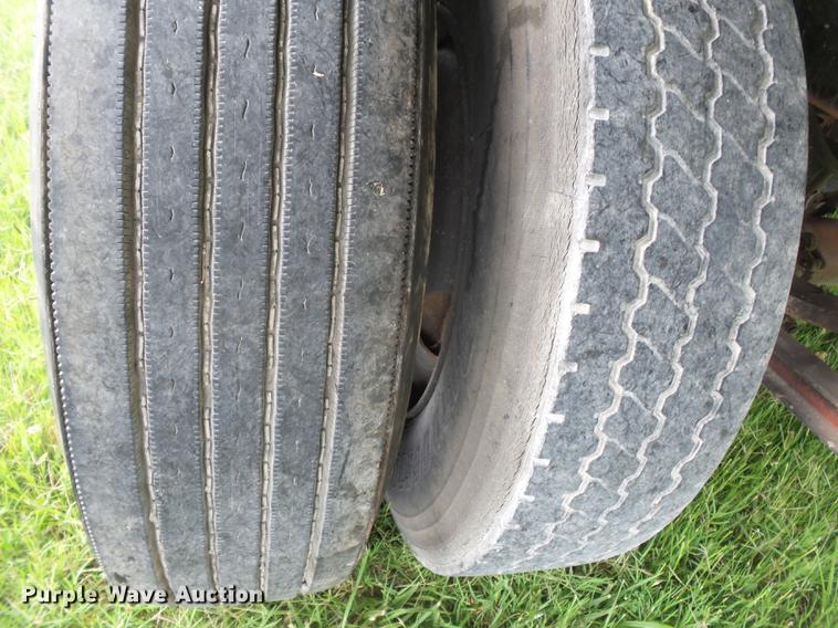 image for item DB7104 1995 Stoughton EC03GN-48/53T-S debris trailer