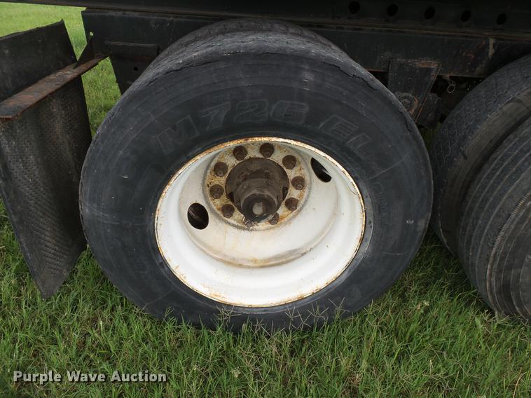 image for item DB7104 1995 Stoughton EC03GN-48/53T-S debris trailer