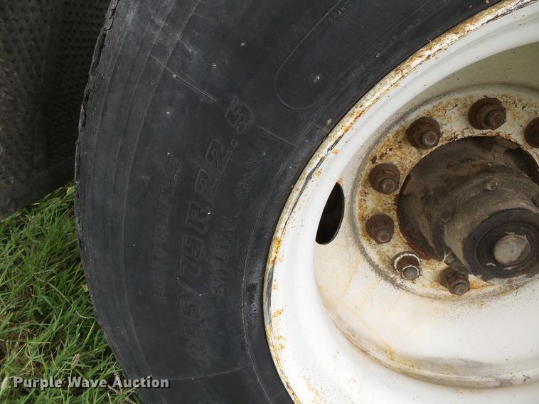 image for item DB7104 1995 Stoughton EC03GN-48/53T-S debris trailer