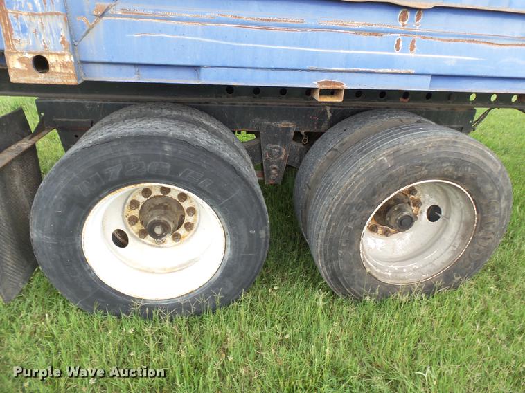 image for item DB7104 1995 Stoughton EC03GN-48/53T-S debris trailer