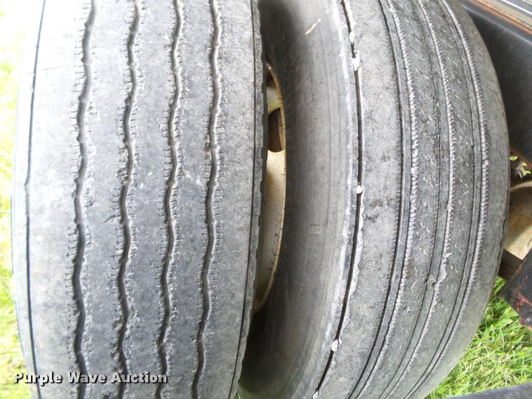 image for item DB7104 1995 Stoughton EC03GN-48/53T-S debris trailer