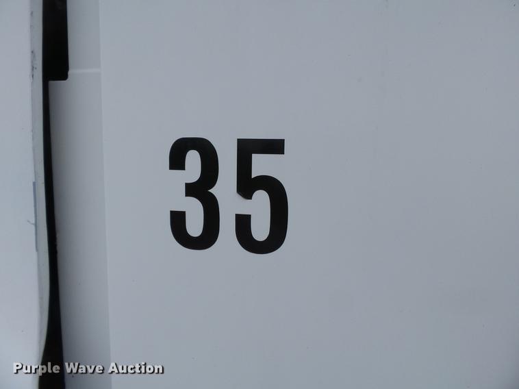 image for item DB7105 2005 Freightliner Columbia semi truck