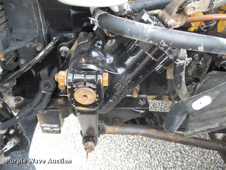 image for item DB7105 2005 Freightliner Columbia semi truck