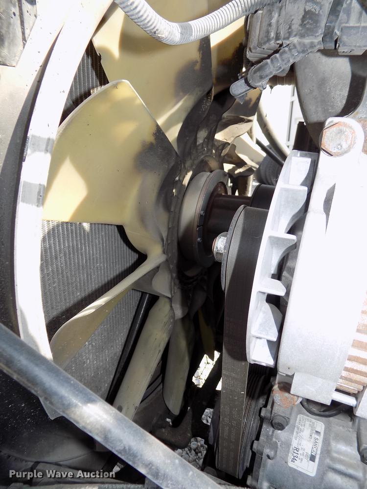 image for item DB8678 2011 Peterbilt 386 semi truck