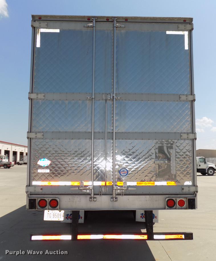 image for item DB8679 2007 Utility 3000R refrigerated van trailer