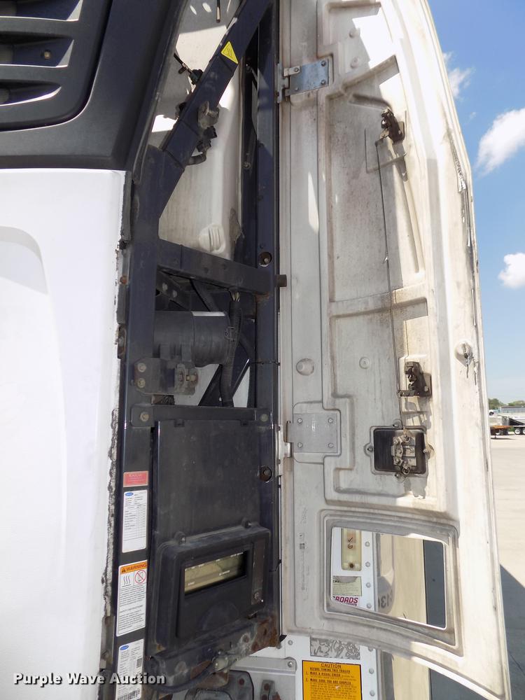 image for item DB8679 2007 Utility 3000R refrigerated van trailer