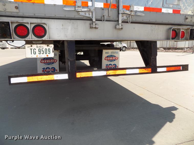 image for item DB8679 2007 Utility 3000R refrigerated van trailer