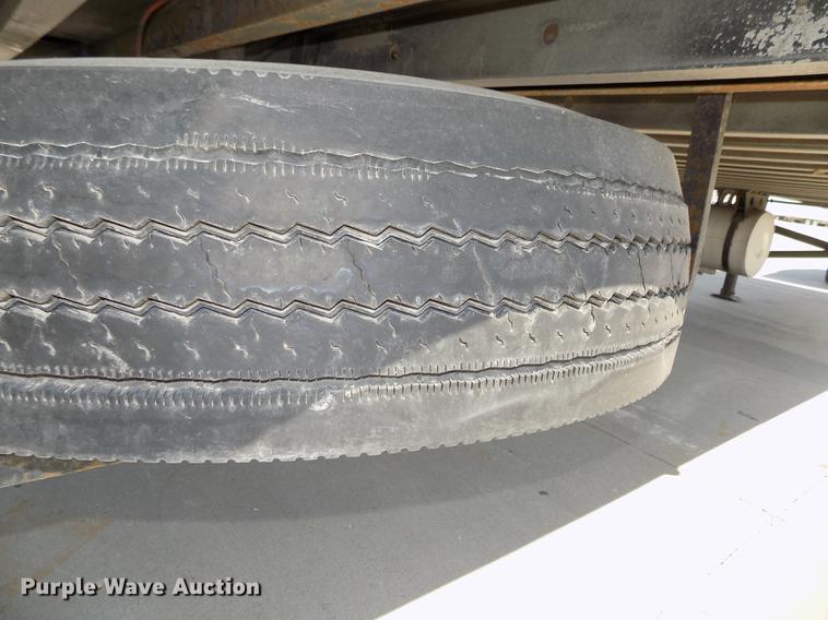 image for item DB8679 2007 Utility 3000R refrigerated van trailer