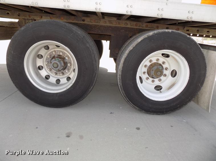 image for item DB8679 2007 Utility 3000R refrigerated van trailer