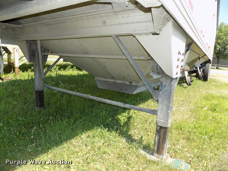 image for item DB8681 2010 Timpte Super Hopper double hopper bottom grain trailer