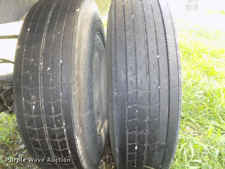 image for item DB8681 2010 Timpte Super Hopper double hopper bottom grain trailer