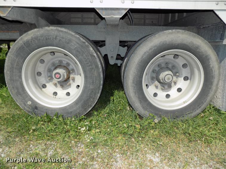image for item DB8681 2010 Timpte Super Hopper double hopper bottom grain trailer