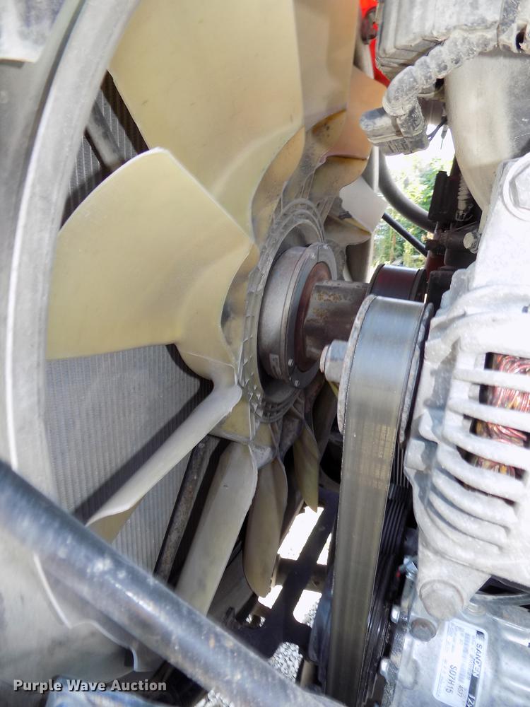 image for item DB8682 2013 Peterbilt 386 semi truck