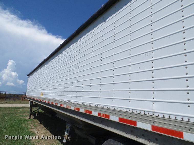 image for item DD8599 1990 Wilson DW5200 double hopper bottom grain trailer