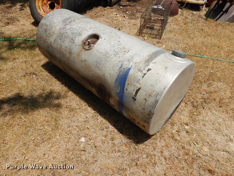 image for item DK9876 Kenworth aluminum fuel tank