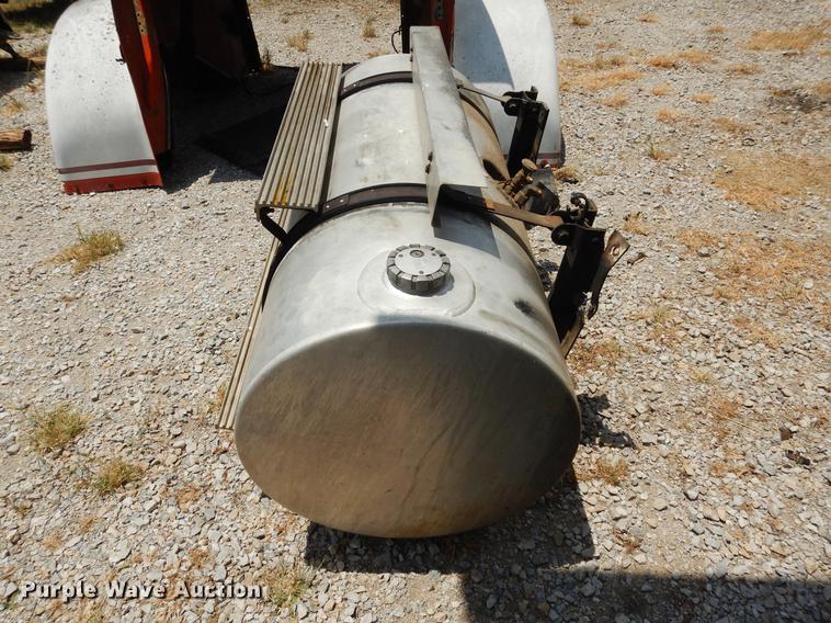 image for item DK9877 Kenworth aluminum fuel tank