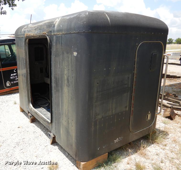 image for item DK9878 Peterbilt 359 sleeper