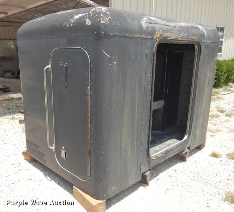 image for item DK9878 Peterbilt 359 sleeper