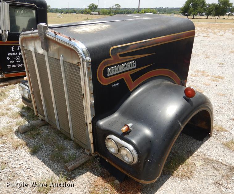 image for item DK9879 Kenworth hood