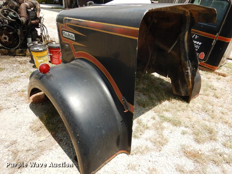 image for item DK9879 Kenworth hood