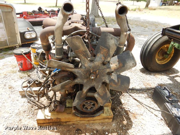 image for item DK9881 Detroit Diesel 8V92 12.6L eight cylinder diesel engine