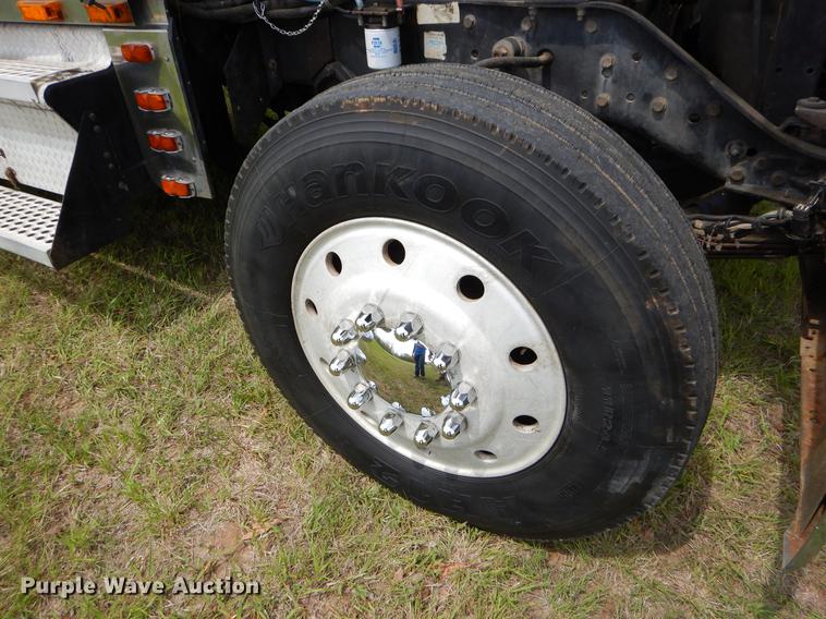 image for item EI9099 1996 Kenworth W900 semi truck