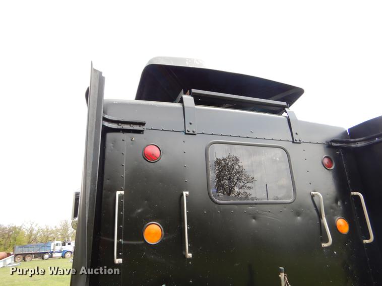 image for item EI9099 1996 Kenworth W900 semi truck