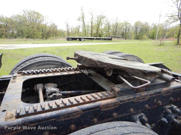 image for item EI9099 1996 Kenworth W900 semi truck