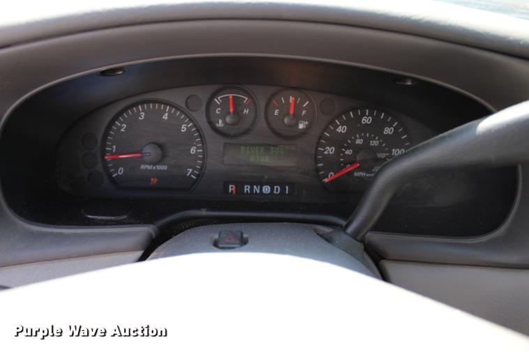 image for item BE9331 2004 Ford Taurus LX