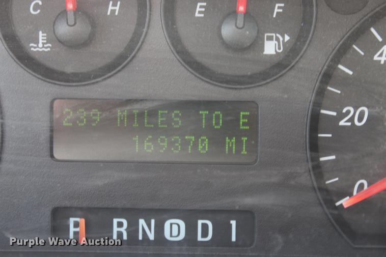 image for item BE9331 2004 Ford Taurus LX