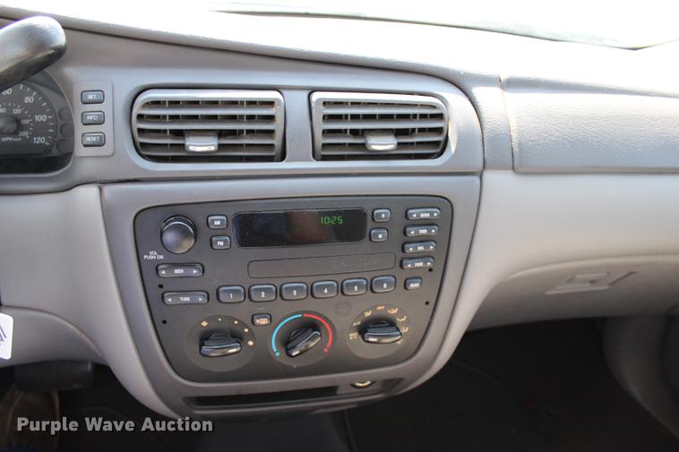 image for item BE9331 2004 Ford Taurus LX