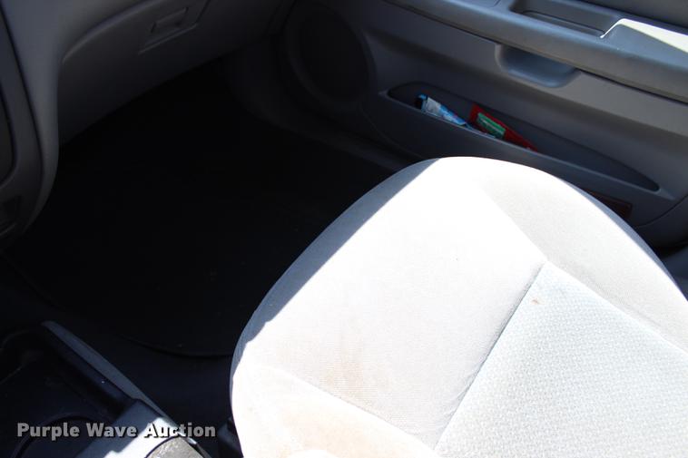 image for item BE9331 2004 Ford Taurus LX