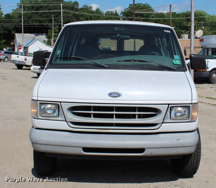 image for item BE9333 1999 Ford Econoline E350 Extended van