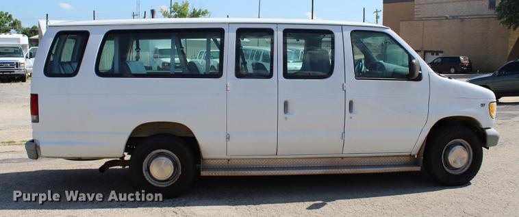 image for item BE9333 1999 Ford Econoline E350 Extended van