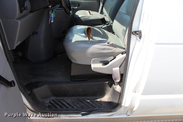 image for item BE9333 1999 Ford Econoline E350 Extended van