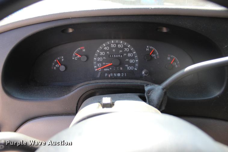image for item BE9333 1999 Ford Econoline E350 Extended van