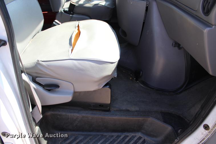 image for item BE9333 1999 Ford Econoline E350 Extended van