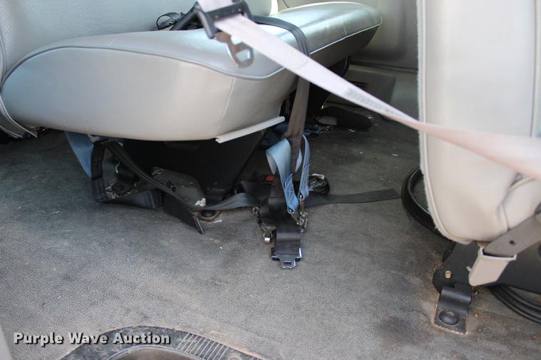 image for item BE9333 1999 Ford Econoline E350 Extended van