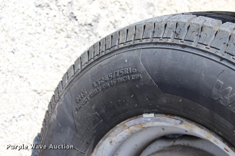 image for item BE9333 1999 Ford Econoline E350 Extended van