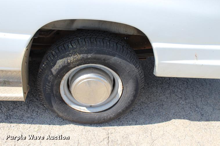 image for item BE9333 1999 Ford Econoline E350 Extended van