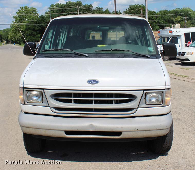 image for item BE9334 2000 Ford Econoline E350 XL van