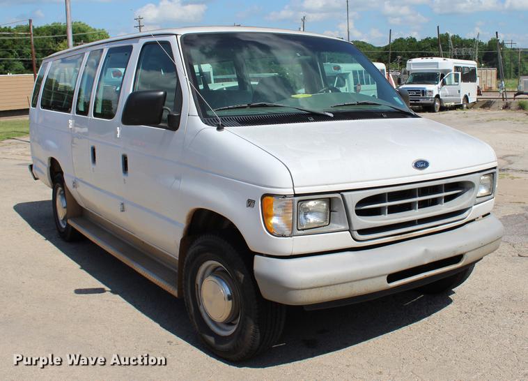 image for item BE9334 2000 Ford Econoline E350 XL van