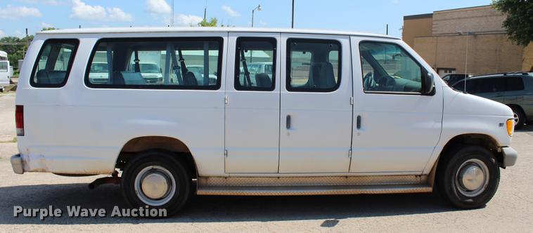 image for item BE9334 2000 Ford Econoline E350 XL van