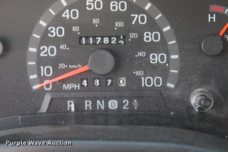 image for item BE9335 1998 Ford Club Wagon XL Super van